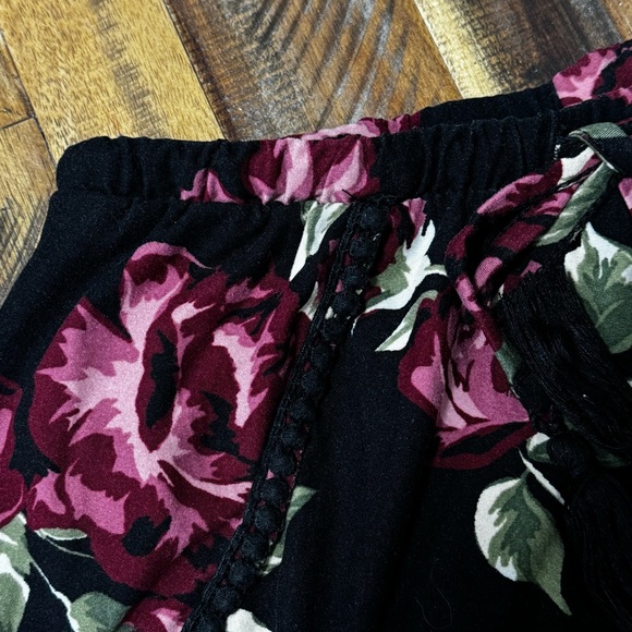 Burgendy Rose Hot Kids Shorts - Picture 4 of 13